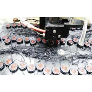 任意擺放吊粒點膠