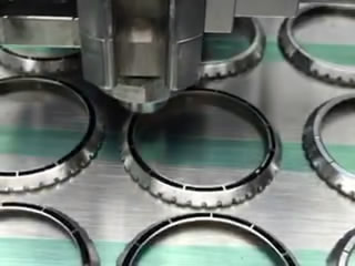 鐘表五金點膠點漆